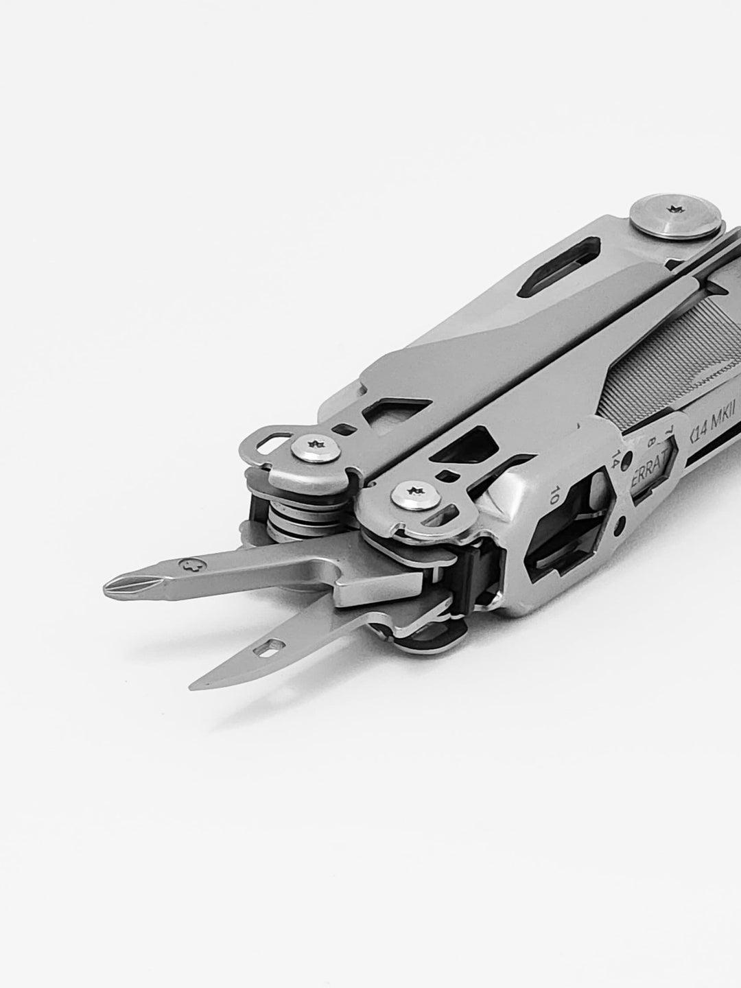 TerraTAC™ X14 MKII EDC Multitool (with Free Laser Engraving)